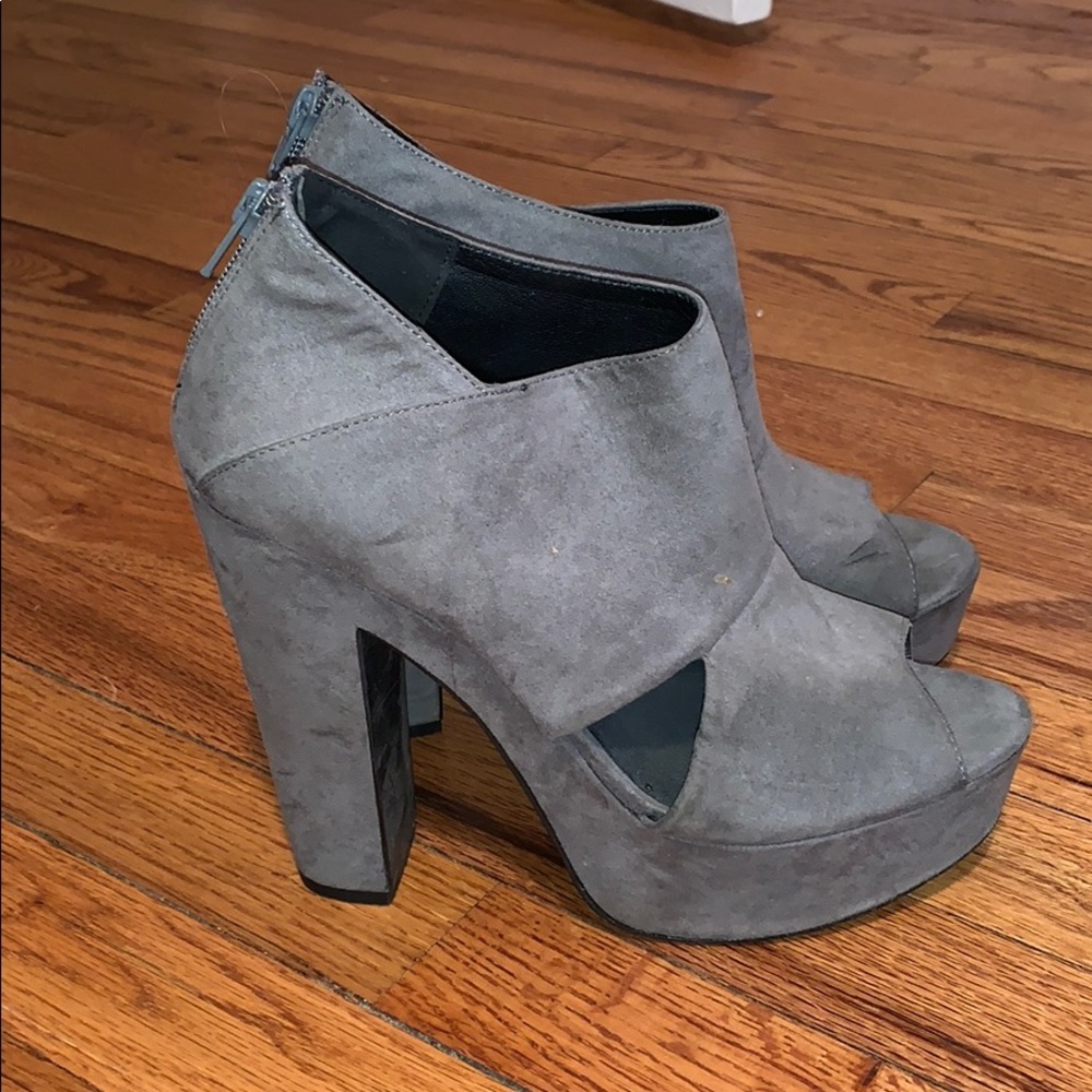 Aldo suede gray chunky heel